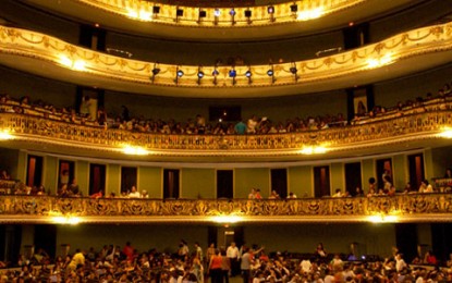 Theatro Municipal inicia venda de pacote para óperas de 2014