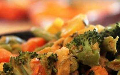 Restaurante Anna Prem serve feijoada e paella vegetariana