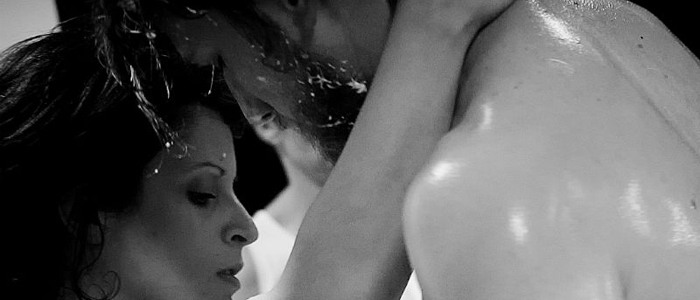 Espetáculo Dark Room em curta temporada na Galeria Olido