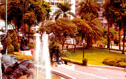 Praça Ramos de Azevedo: um conhecido cartão-postal da cidade