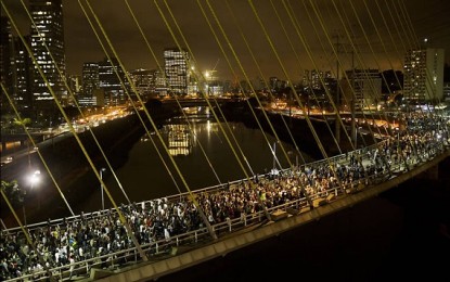 Junho – O Mês que Abalou o Brasil, documentário dos protestos em São Paulo
