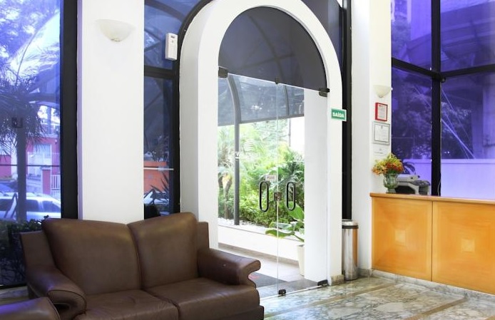 Hotel Travel Inn Conde Luciano, a tranquilidade de um bairro residencial