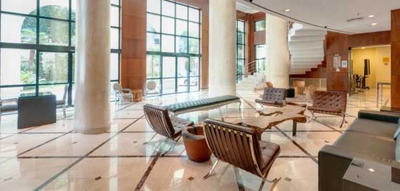 recepção do Hotel Tryp São Paulo Higienópolis