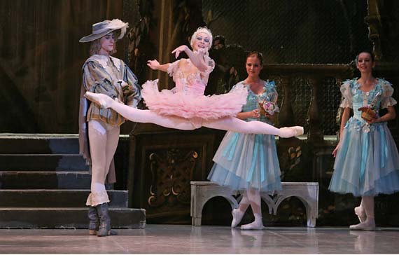 cena de a bela adormecida de Tchaikovsky do Russian State Ballet