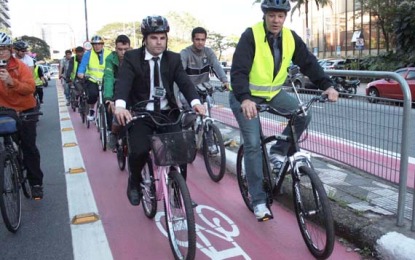 Dia Mundial Sem Carro tem participação do prefeito Haddad de bicicleta