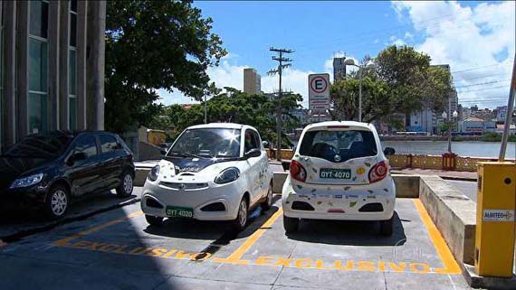 estação de aluguel de carros elétricos em Recife
