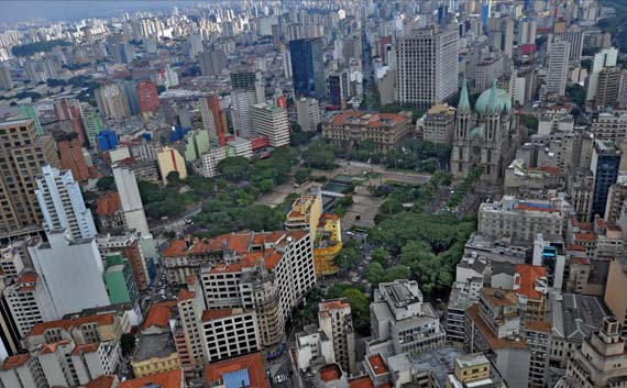 parque dom pedro II em são paulo, em 2012 houve queda de 0,2% no pib de são paulo
