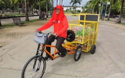 Bicicletas para catadores e lixeiras contra vandalismo
