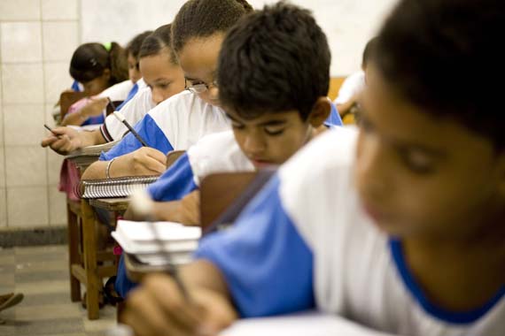 apoesp alerta para superlotação nas escolas estaduais