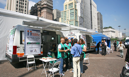 feira de emprego no anhangabau