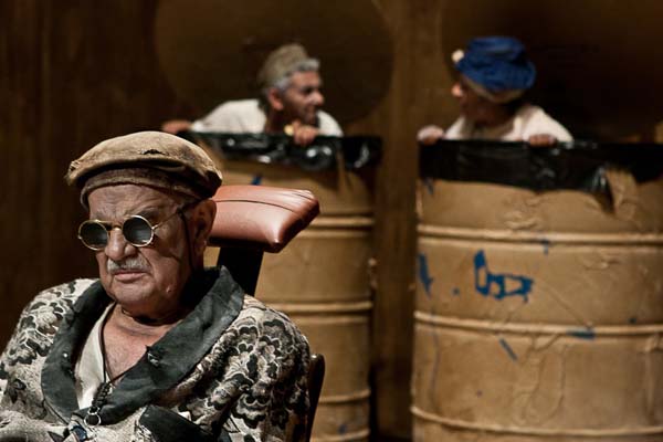 Fim de Jogo, teatro de Beckett em São Paulo com direção de Isabel Teixeira