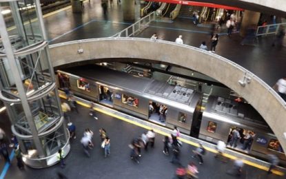 1ª Bienal do Livro Popular acontece na Estação da Sé