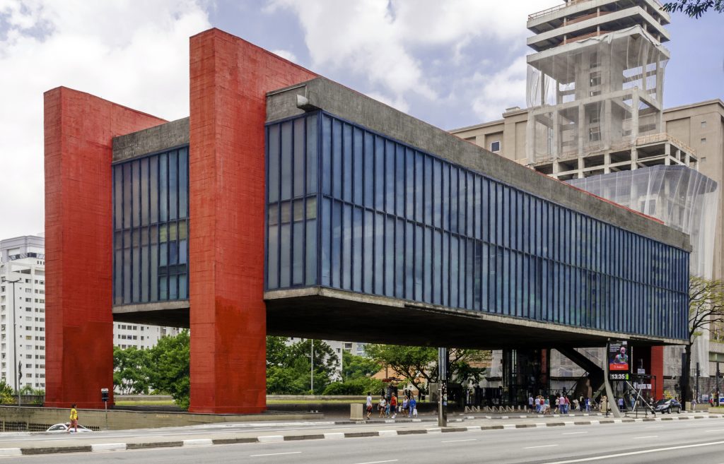 O MASP foi fundado em 1947, em uma iniciativa do paraibano Assis Chateaubriand, como uma instituição sem fins lucrativos