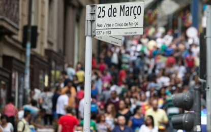 Ponto de compras: Rua 25 de março é ponto turístico de muitas pessoas
