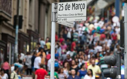 Ponto de compras: Rua 25 de março é ponto turístico de muitas pessoas