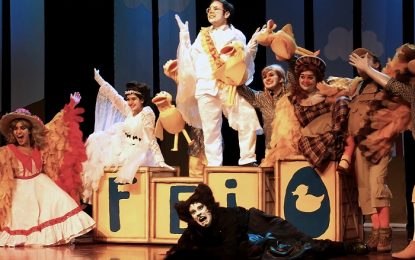 Teatro Folha recebe “Feio – O Musical”