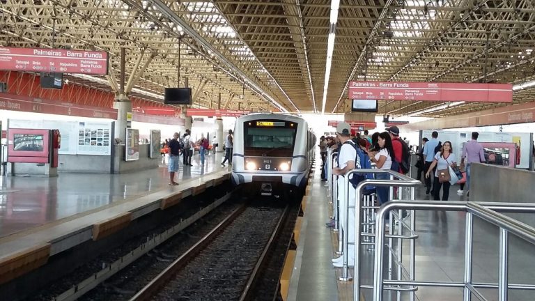 Três lugares para conhecer usando a linha vermelha do metrô